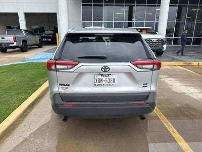 2025 Toyota RAV4 LE
