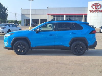 2021 Toyota RAV4 LE