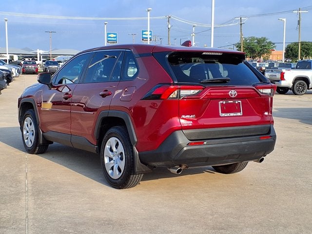 2024 Toyota RAV4 LE