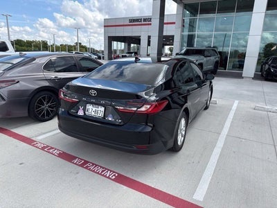 2025 Toyota Camry LE