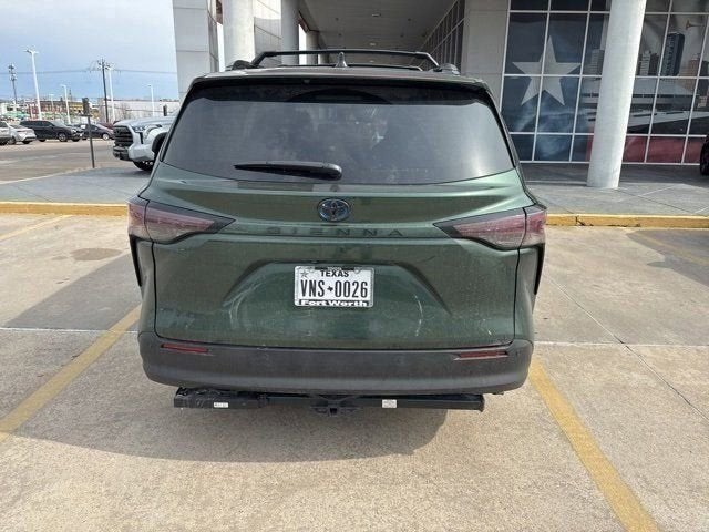 2025 Toyota Sienna Woodland Edition