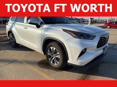 2024 Toyota Highlander XLE