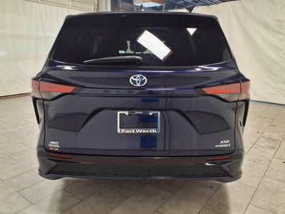 2022 Toyota Sienna XSE