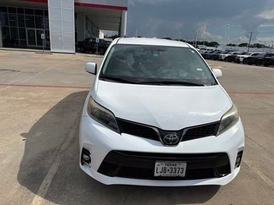 2018 Toyota Sienna SE