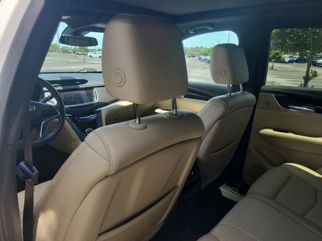 2017 Cadillac XT5 Luxury FWD