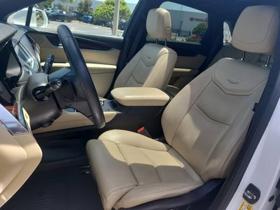 2017 Cadillac XT5 Luxury FWD