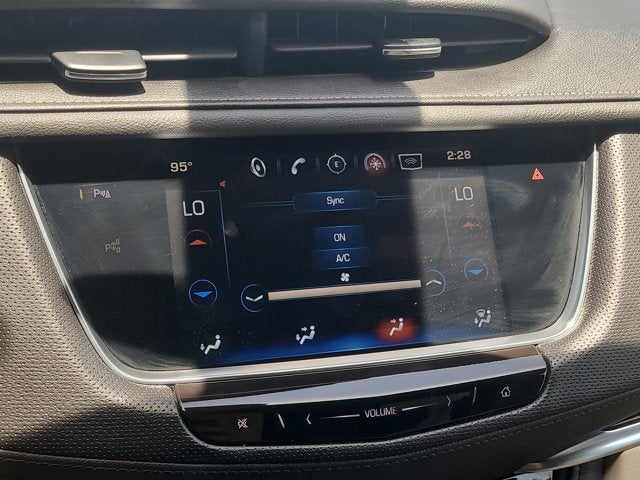 2017 Cadillac XT5 Luxury FWD