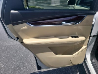 2017 Cadillac XT5 Luxury FWD