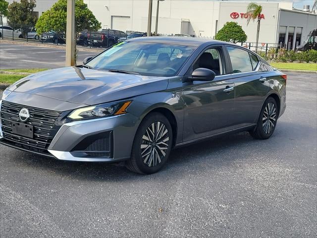 2025 Nissan Altima SV - Photo 34