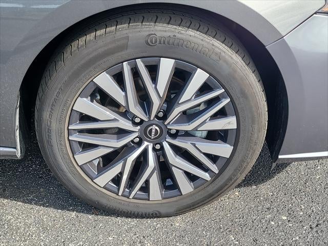 2025 Nissan Altima SV - Photo 40