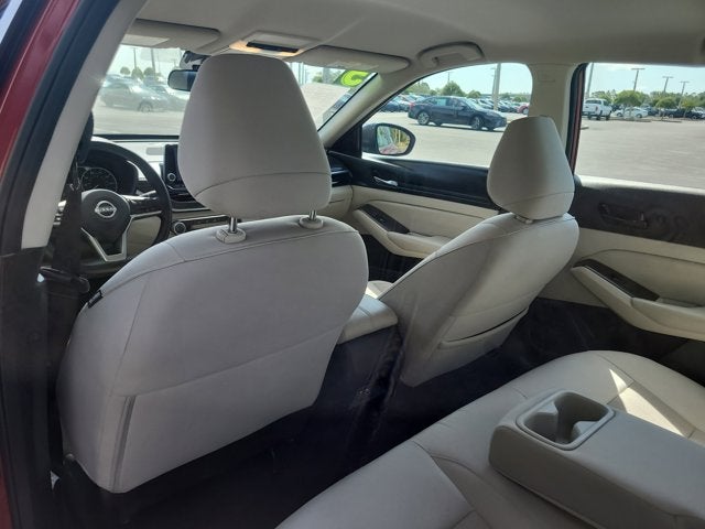 2025 Nissan Altima SV - Photo 12