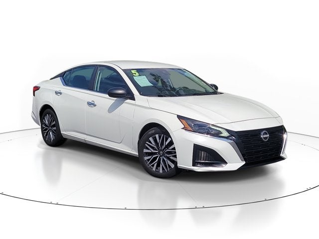 2025 Nissan Altima 2.5 SV's photo