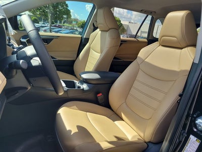 2025 Toyota RAV4 XLE Premium