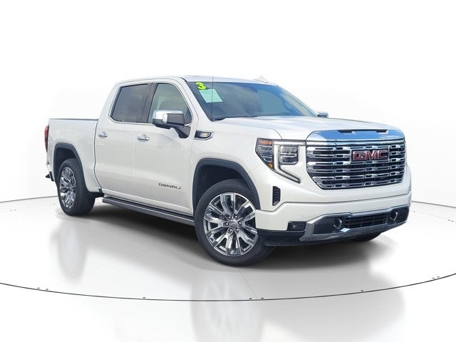 2023 GMC Sierra 4WD Crew Cab Short Box Denali's photo