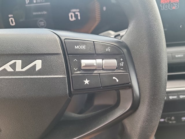 2025 Kia K4 LXS - Photo 28