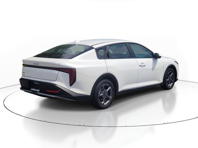 2025 Kia K4 LXS - Photo 7
