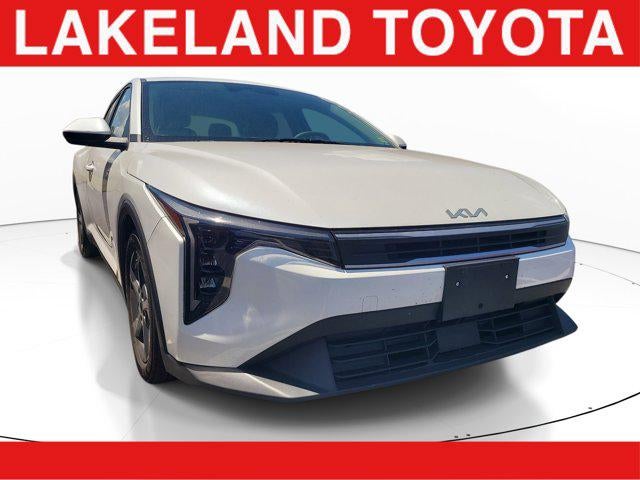 2025 Kia K4 LXS - Photo 32
