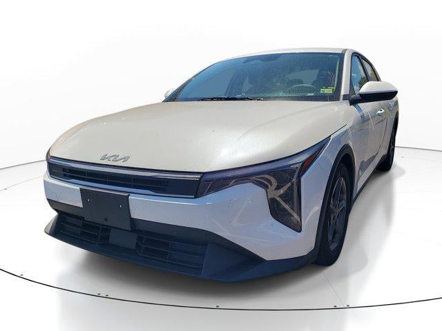 2025 Kia K4 LXS - Photo 34