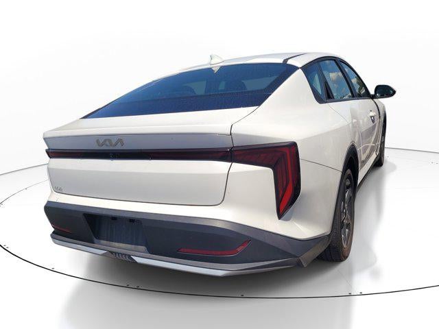 2025 Kia K4 LXS - Photo 35
