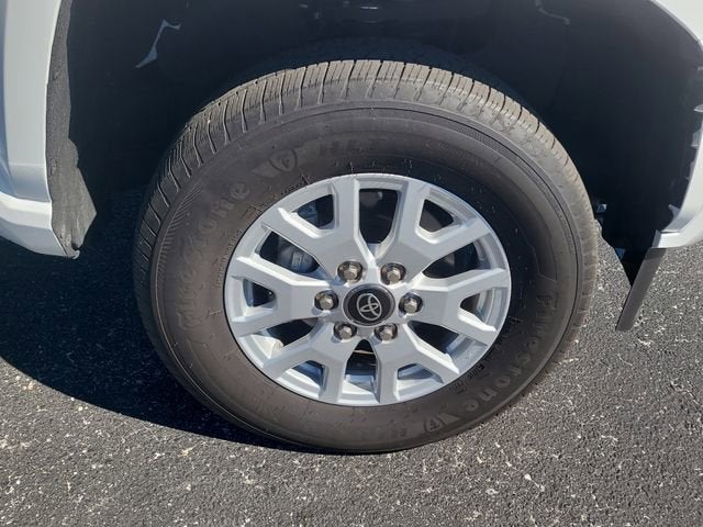 2024 Toyota TACOMA SR5 SR5