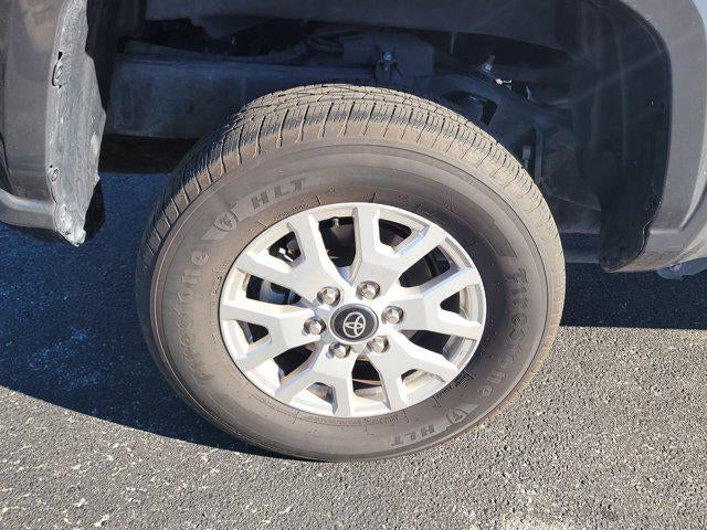 2024 Toyota TACOMA SR5 SR5