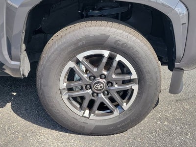 2024 Toyota Tacoma 2WD SR5