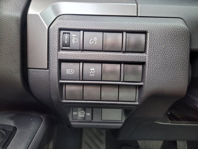 2024 Toyota TACOMA SR5 SR5