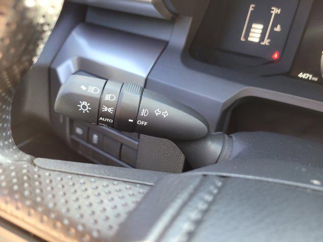 2025 Toyota TACOMA SR5 SR5