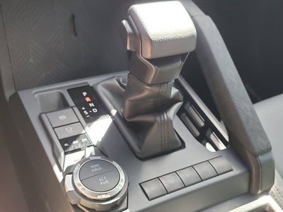 2025 Toyota TACOMA SR5 SR5