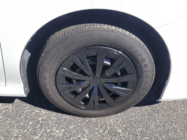 2024 Toyota Camry Hybrid LE