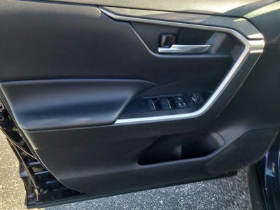 2022 Toyota RAV4 HYBRID Hybrid XLE