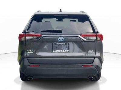 2022 Toyota RAV4 Hybrid XLE