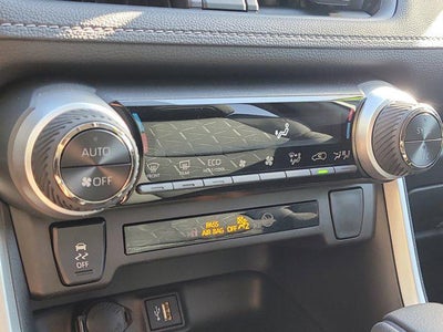 2025 Toyota RAV4 HYBRID Hybrid XLE