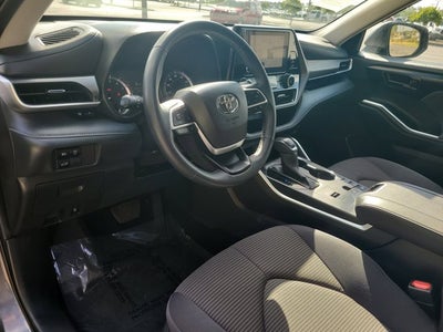 2025 Toyota HIGHLANDER LE