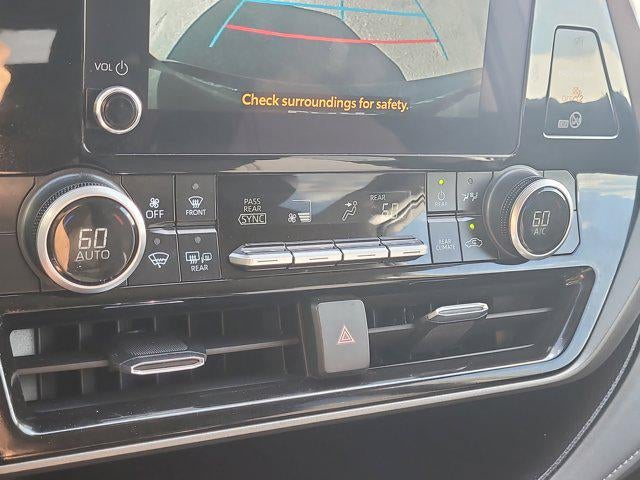 2025 Toyota HIGHLANDER LE