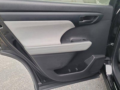 2023 Toyota HIGHLANDER L