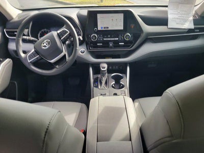 2024 Toyota HIGHLANDER XLE