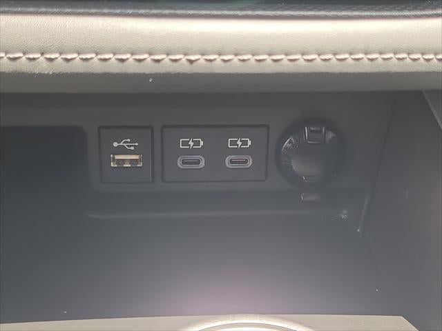 2025 Toyota Highlander LE - Photo 59
