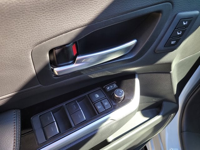 2025 Toyota SIENNA LIMITED Limited