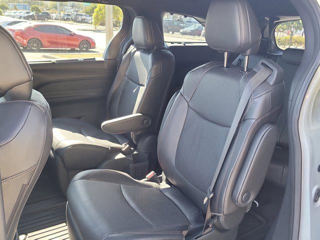 2025 Toyota SIENNA LIMITED Limited