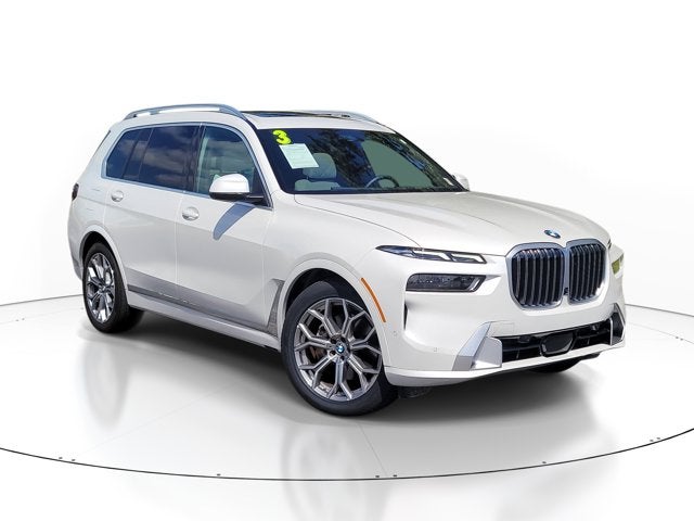 2023 BMW X7 xDrive40i's photo