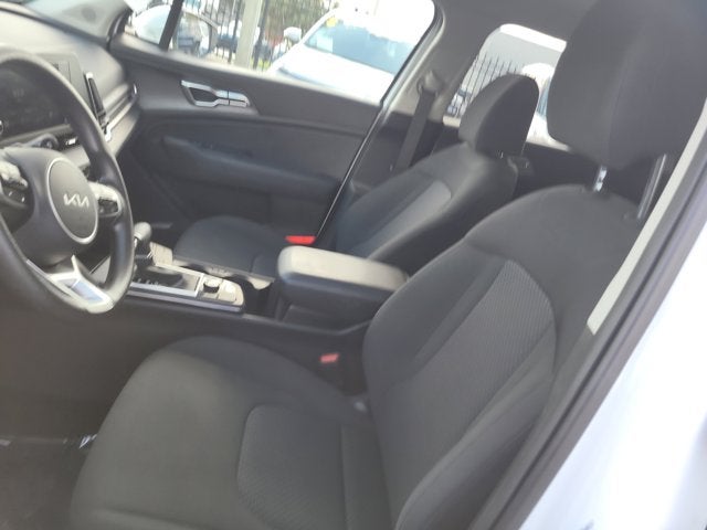2025 Kia Sportage LX - Photo 19