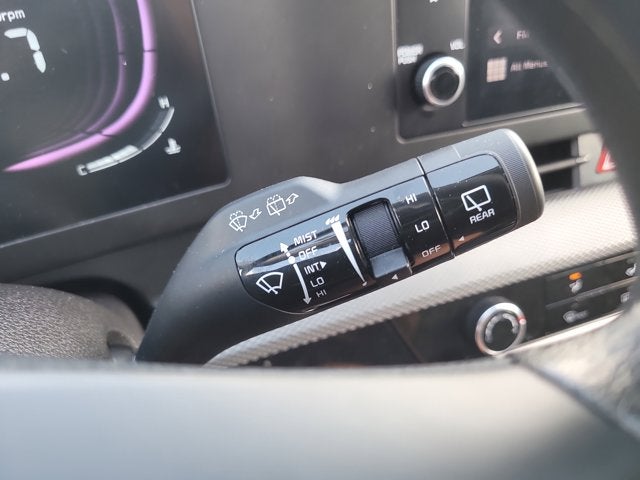 2025 Kia Sportage LX - Photo 30