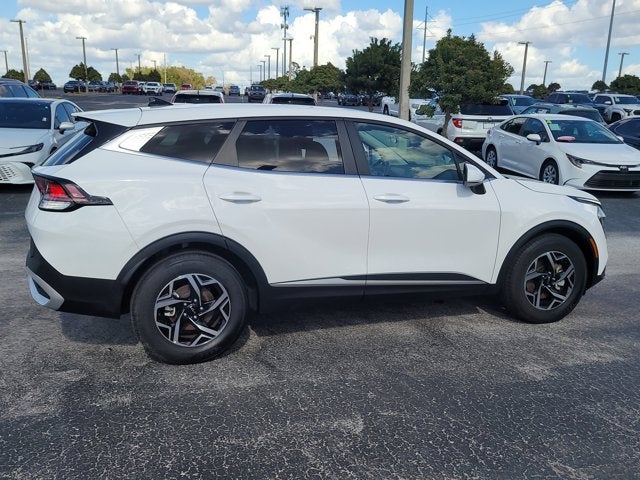 2025 Kia Sportage LX - Photo 8