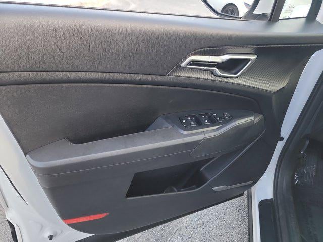 2025 Kia Sportage LX - Photo 48
