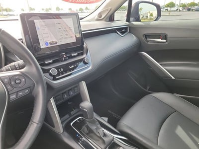 2024 Toyota Corolla Cross XLE