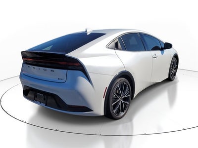2025 Toyota PRIUS XLE