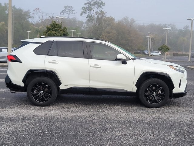 2022 Toyota RAV4 Hybrid SE
