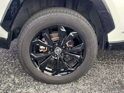 2022 Toyota RAV4 Hybrid SE