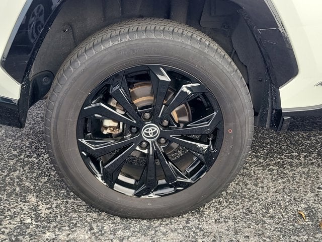 2022 Toyota RAV4 Hybrid SE